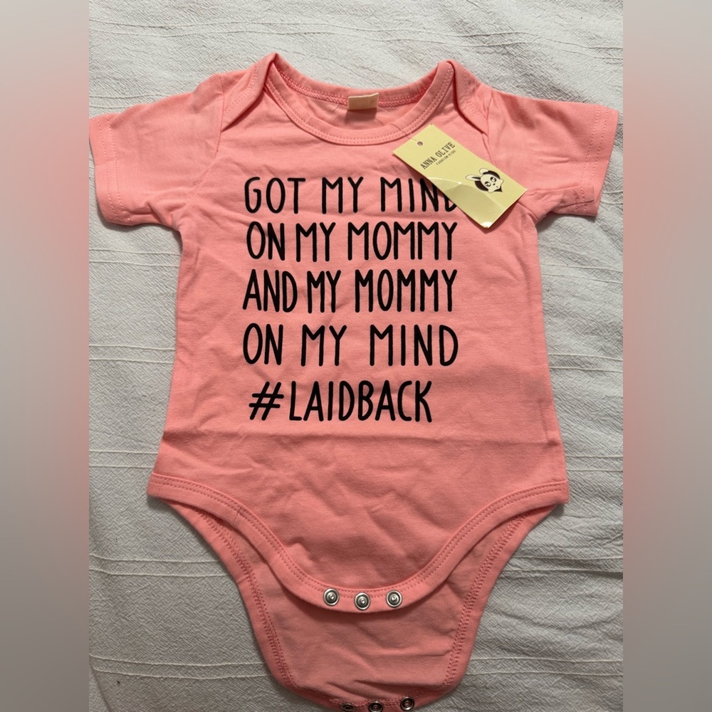 Baby Pink Onesie Got My Mind On My Mommy & My Mommy On My Mind Size 12-18 Months